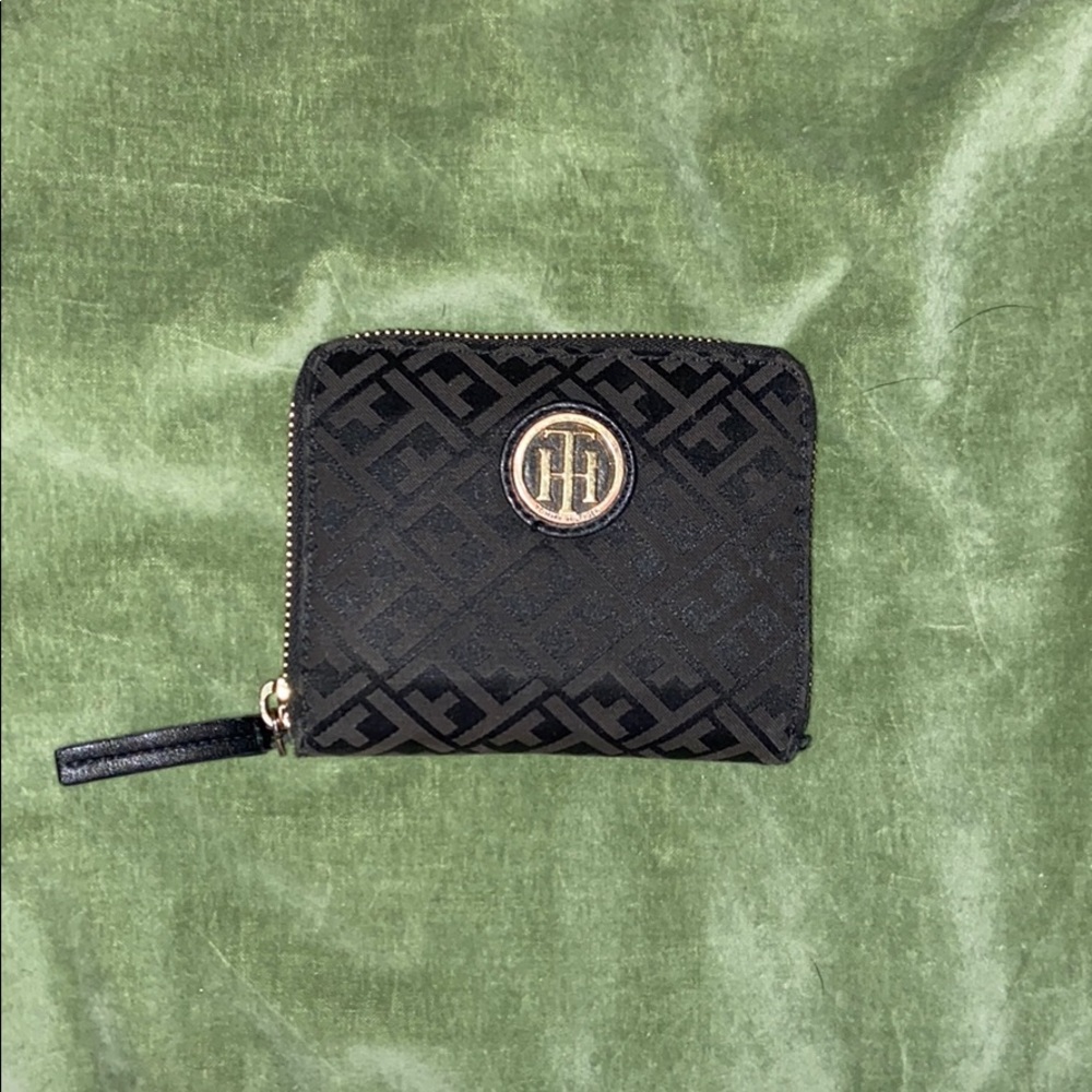 Tommy Hilfiger wallet